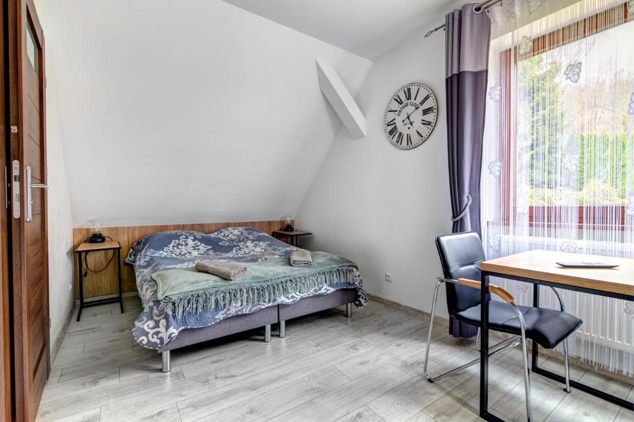 Willa Pod Zegarem - W Cenie Parking, Szybkie Wifi, Duzy Ogrod, Wiata Grilowa! Krynica-Zdrój Chambre photo
